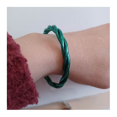 Boeddhistische armband groen verdraaid